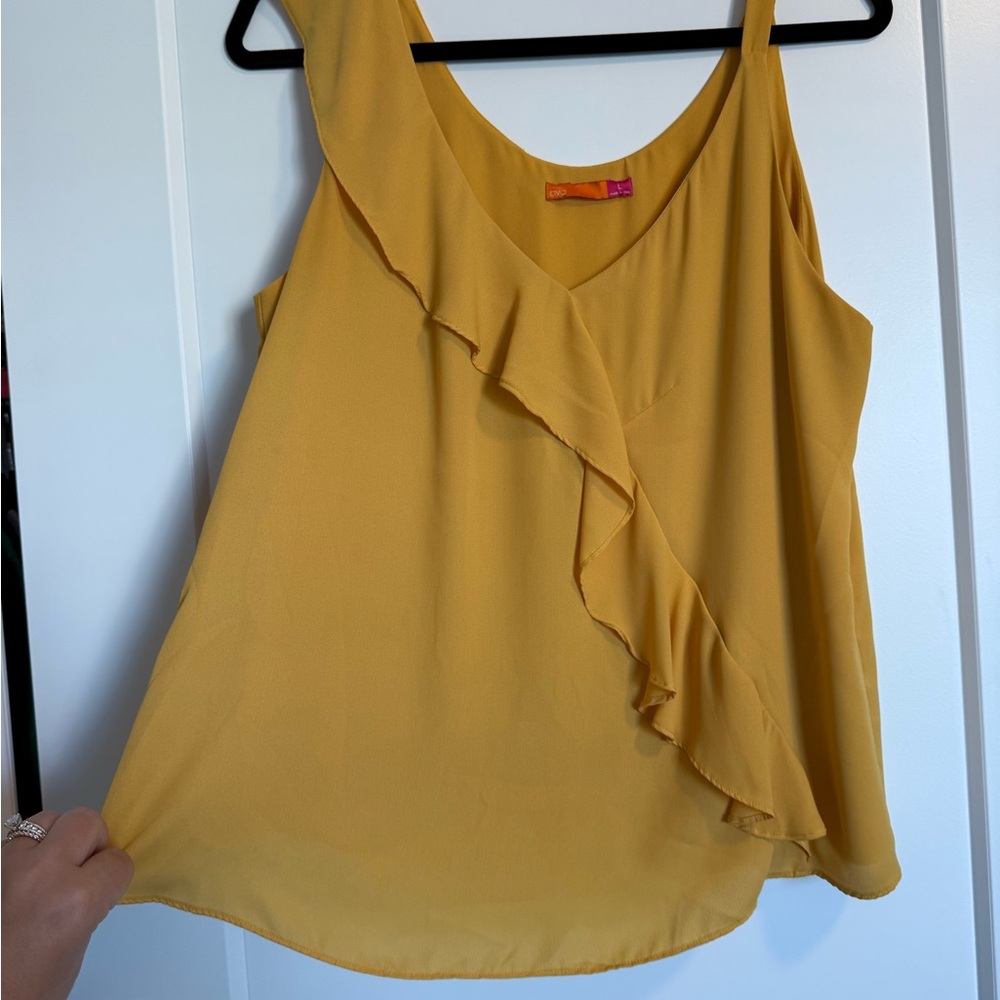 Yellow Ruffle Asymmetrical Tank - Picture 4 of 9
